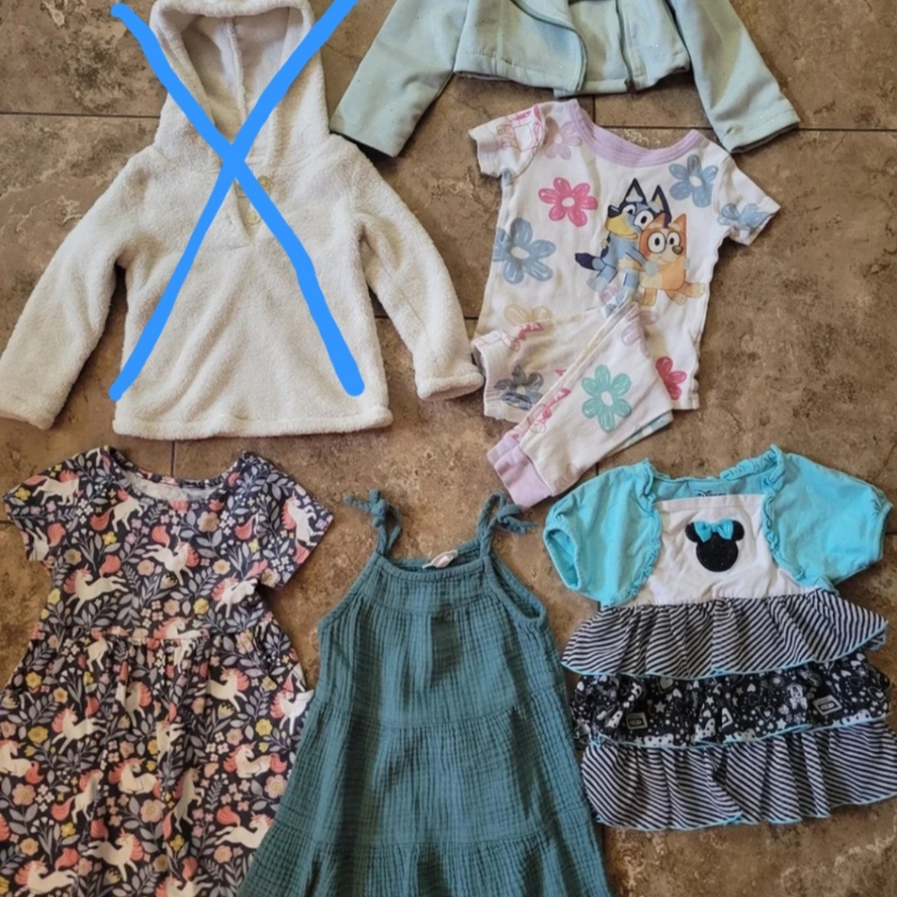 Toddler girls lot size 24m/2T